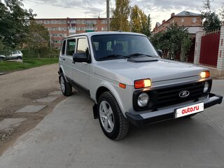 2021 Lada (ВАЗ) Niva Legend I, серебристый, 700000 рублей, вид 2