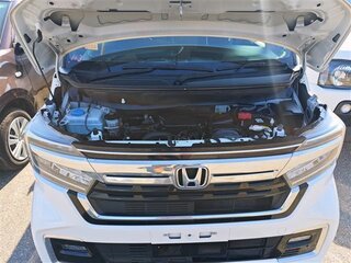 2021 Honda N-BOX II Рестайлинг, белый, 1200000 рублей, вид 3