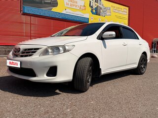 2013 Toyota Corolla X (E140, E150) Рестайлинг, белый, 897000 рублей, вид 1