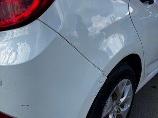 2015 Hyundai Solaris I Рестайлинг, белый, 850000 рублей, вид 4