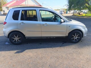 2003 Mazda 2 I (DY), серебристый, 170000 рублей, вид 4