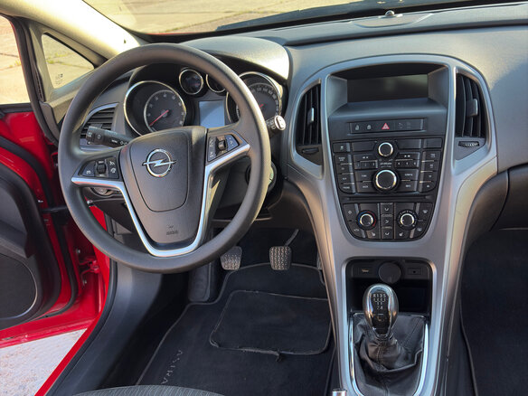 2014 Opel Astra GTC J Рестайлинг, красный, 739000 рублей - вид 10