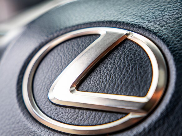 2019 Lexus RX 300 IV Рестайлинг, белый, 4450000 рублей - вид 24
