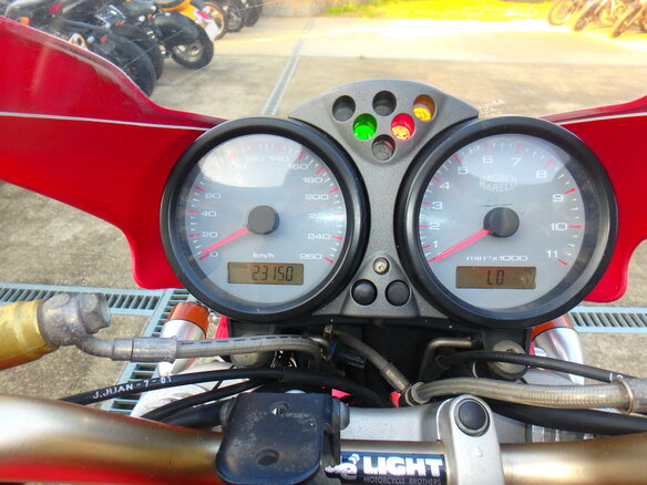 2001 Ducati Monster 900, красный, 280000 рублей - вид 15