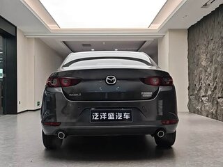 2022 Mazda 3 Axela IV (BP), серебристый, 1320000 рублей, вид 5