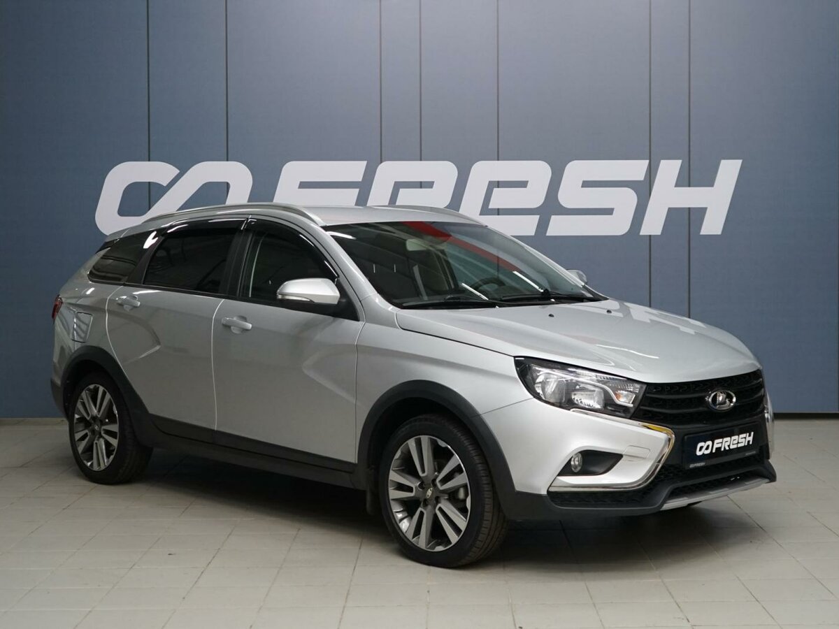 Открыть фотографии: Lada (ВАЗ) Vesta I