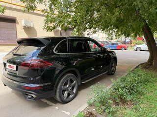 2015 Porsche Cayenne Diesel II Рестайлинг (958), чёрный, 4400000 рублей, вид 2