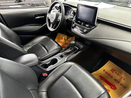 2022 Toyota Corolla XII (E210), белый, 1615000 рублей, вид 3