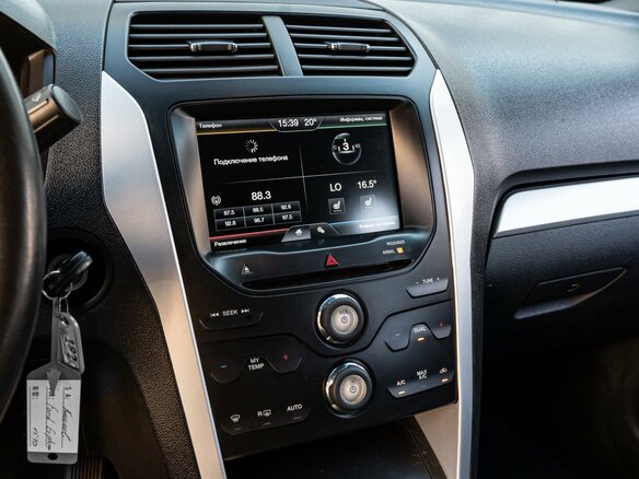 2013 Ford Explorer V, белый, 1580000 рублей - вид 14
