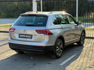 2019 Volkswagen Tiguan II, серебристый, 2859000 рублей, вид 4
