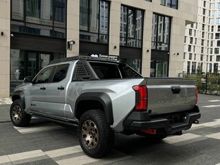 2025 Toyota Tacoma IV, серый, 10990000 рублей, вид 3