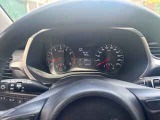 2020 Kia Rio X IV Рестайлинг, серый, 1750000 рублей, вид 5