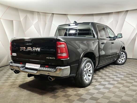2023 Ram 1500 Crew Cab V, чёрный, 8351000 рублей - вид 1