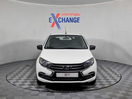 2019 Lada (ВАЗ) Granta I Рестайлинг, белый, 577000 рублей, вид 2