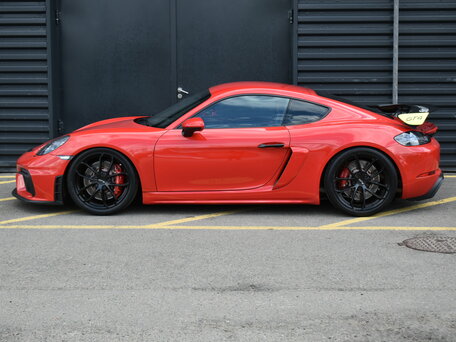 2021 Porsche Cayman GT4 II 718 (982), красный, 12490000 рублей, вид 4