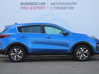2020 Kia Sportage IV Рестайлинг, синий, 2135000 рублей, вид 4
