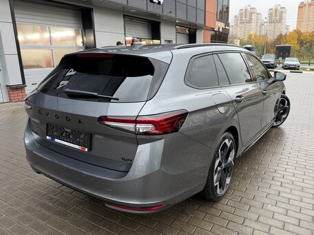 2026 Skoda Superb IV, серый, 7397000 рублей, вид 3