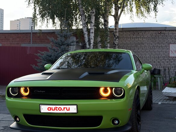 2019 Dodge Challenger III Рестайлинг 2, зелёный, 5000000 рублей - вид 35