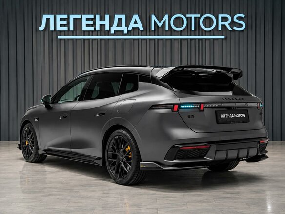 2026 Lynk & Co 07 GT I Рестайлинг, серый, 5900000 рублей - вид 4