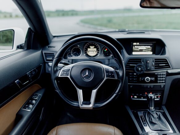 2012 Mercedes-Benz E-Класс 200 7G-Tronic IV (W212, S212, C207), белый, 1399000 рублей - вид 15