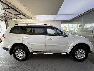 2014 Mitsubishi Pajero Sport II Рестайлинг, белый, 2205000 рублей, вид 4