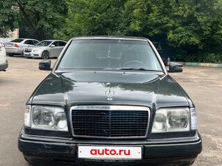 1995 Mercedes-Benz E-Класс 320 I (W124), чёрный, 400000 рублей, вид 1