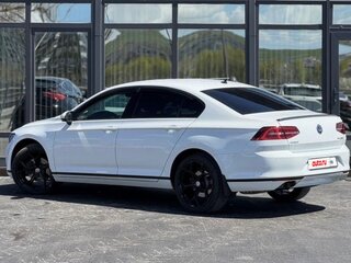 2017 Volkswagen Passat B8, белый, 1910000 рублей, вид 5