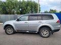 2015 Mitsubishi Pajero Sport II Рестайлинг, серебристый, 1900000 рублей - вид 3