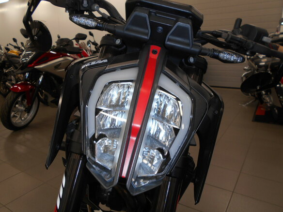 2018 KTM 790 Duke, серый - вид 8