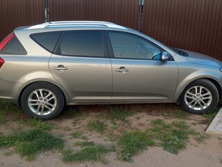 2010 Kia Ceed I Рестайлинг, серебристый, 850000 рублей, вид 4