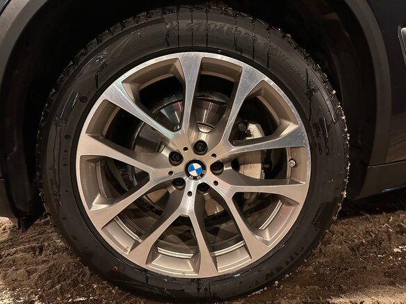 2021 BMW X5 40i IV (G05/G18), серый - вид 15