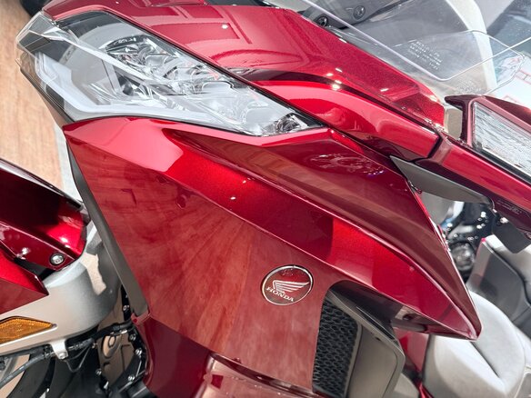 2023 Honda GL 1800 Gold Wing, красный - вид 30