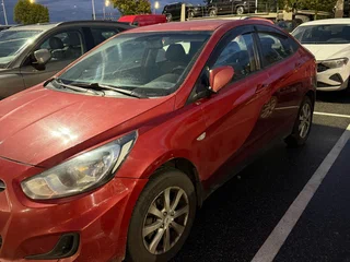 2013 Hyundai Solaris I, красный, 400000 рублей, вид 1