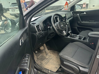 2017 Kia Sportage IV, серый, 1677000 рублей, вид 5