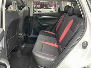 2025 Skoda Karoq I, белый, 2168066 рублей, вид 3