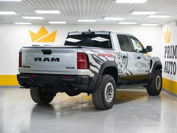 2026 Ram 1500 RHO V Рестайлинг, серебристый, 12499000 рублей - вид 5