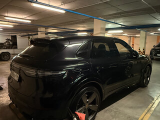 2021 Porsche Cayenne GTS III, чёрный, 10900000 рублей, вид 3