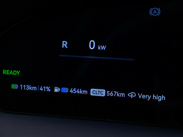 2025 Zeekr 9X 70 kWh, чёрный - вид 10