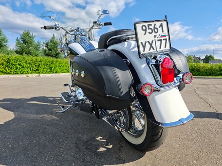 2006 Harley-Davidson Softail Deluxe, белый, 2100000 рублей, вид 4