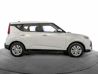 2022 Kia Soul III, белый, 2080000 рублей, вид 4