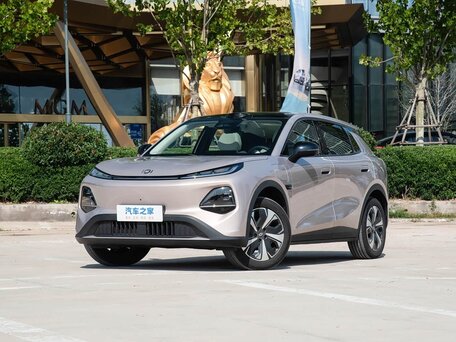 2026 Changan Qiyuan Q05 51.9 kWh II, розовый, 2483900 рублей, вид 3