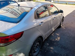 2015 Kia Rio III Рестайлинг, серебристый, 699999 рублей, вид 2