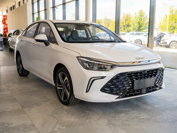 2025 BAIC U5 Plus, белый, 2900000 рублей