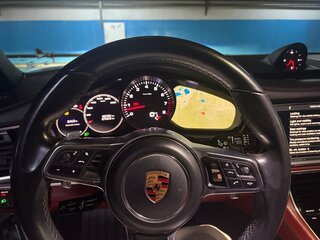 2018 Porsche Panamera 4 Executive II, белый, 6000000 рублей, вид 5