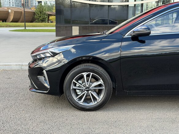 2026 Kia K3 II (China Market) Рестайлинг, чёрный, 1900000 рублей - вид 8