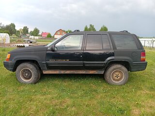 1996 Jeep Grand Cherokee I (ZJ) Рестайлинг, чёрный, 300000 рублей, вид 3