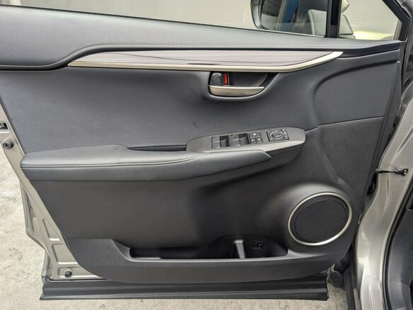 2015 Lexus NX 200 I, серый, 2855000 рублей - вид 5