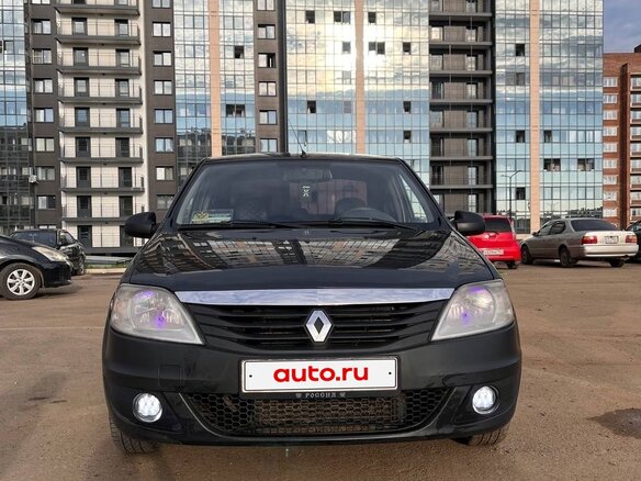 2010 Renault Logan I Рестайлинг, серый, 350000 рублей - вид 1