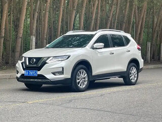 2023 Nissan X-Trail III Рестайлинг, белый, 1750000 рублей, вид 1