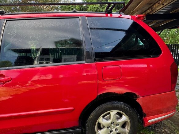 2000 Mazda MPV II (LW), красный, 290000 рублей - вид 2
